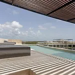 Jungle Luxury Stay Pools, Gym & More